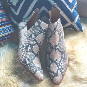 LUCKY Brand | Snake Booties